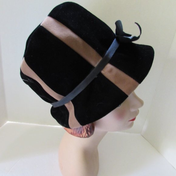 SALE Vintage 1960 Era bucket Style Hat Black Velvet Brown Satin by Royce main image 4